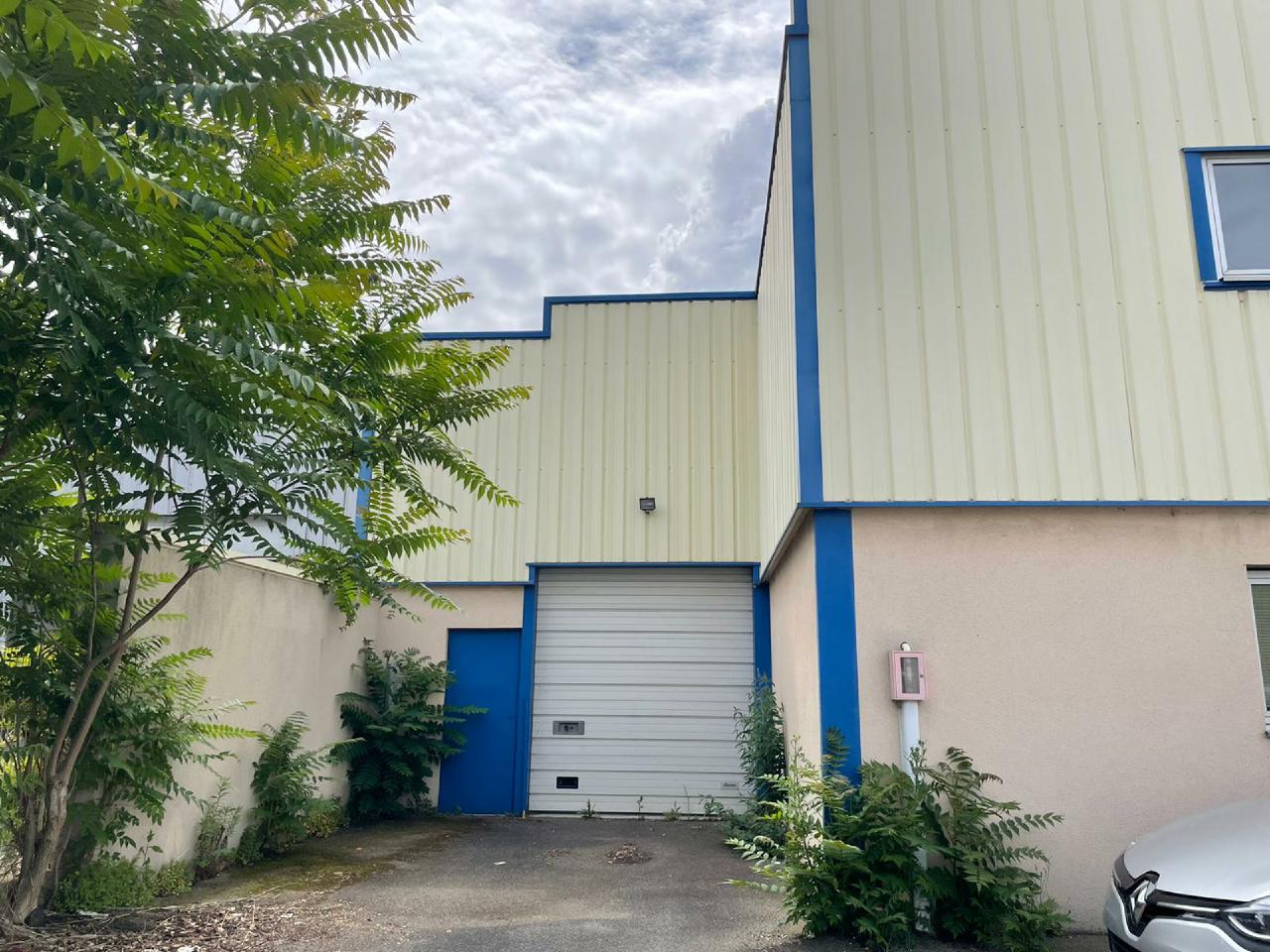 Local d'activité Carrières-sur-Seine 893m² Location local d'activité Carrières-sur-Seine Yvelines OLACT2203363 3